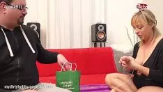 Oynat Erotik fanteziler ve süper iyi lanet iki olgun ile sert sikikleri