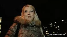 تشغيل اقترب كارول في الليل ودفع مقابل ممارسة الجنس