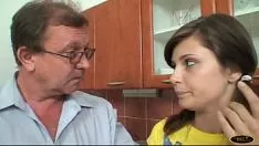 Reproduzir Sexo Anal Com O Tio Que Leva A Sobrinha Ao Pau De Forma Muito Brutal