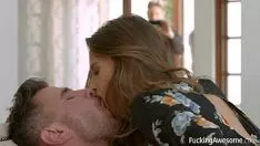 Jouer Lascia che sua moglie scopi con un suo amico e film che dopo di lui la tradisce