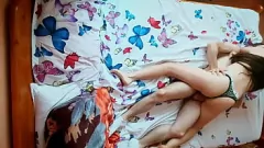 Jouer La fidanzata bruna non ne ha mai abbastanza di una scopata dura e veloce
