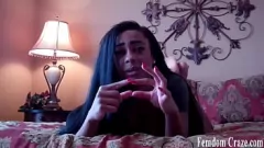 Redare Gagica busty se ocupă de o întâlnire brută de bdsm