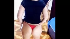 Reproducir Compilación de un intenso juego anal y masturbación de aficionados traviesos
