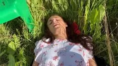 Play Tanara stands on the chair in the field and receives blowjob and fuck