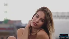 Reproduzir Petite Latina Teen Toni Maria de Striptease Solo de Maria