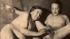 Jouer Milf rétro poilue baisé dur: ma vie secrète avec grand-mère fanny