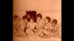 Afspelen Ervaar de passie van een Moorse haremorgie in deze vintage retro -film