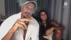 Reproducir Pitbull Porn y la exótica Jasmine en un frenesí de follar coños de adolescentes